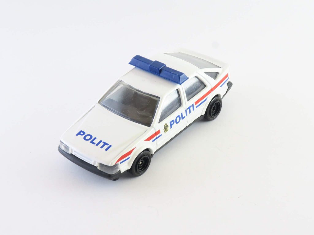 Saab 9000 1985 CC Turbo 16 Politi Norway – Corgi Toys